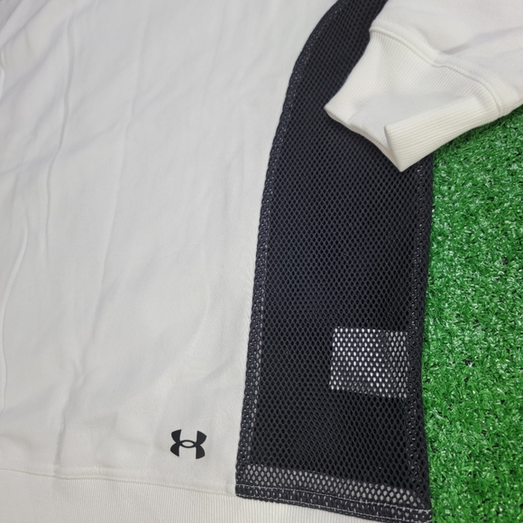 Under Armour Women's Sweatshirt Vented Mesh Sides Size Large White Black Loose - Picture 3 of 9